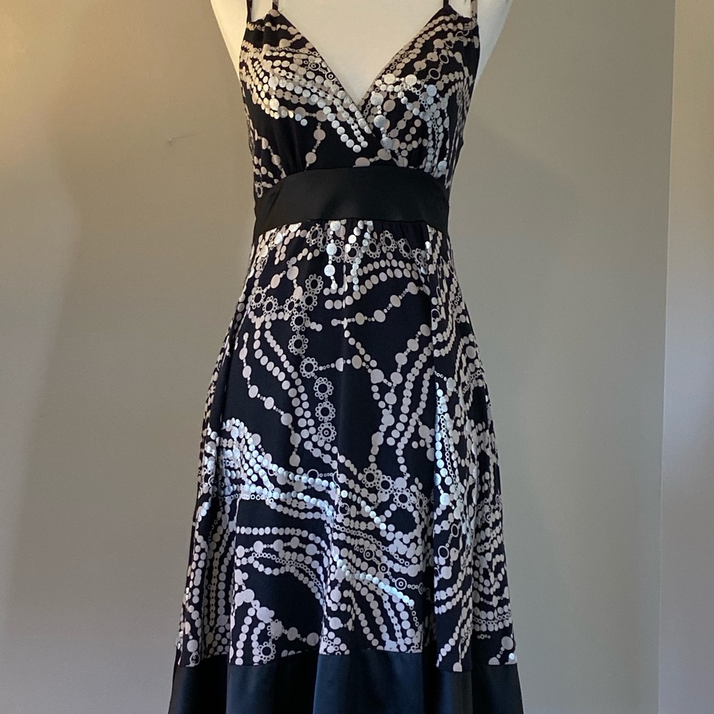 Express XS dress - black w/silver